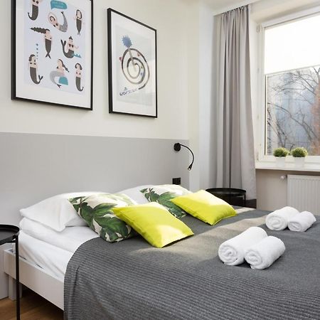 Family City Center Apartment By Renters Prestige Varşovia Exterior foto